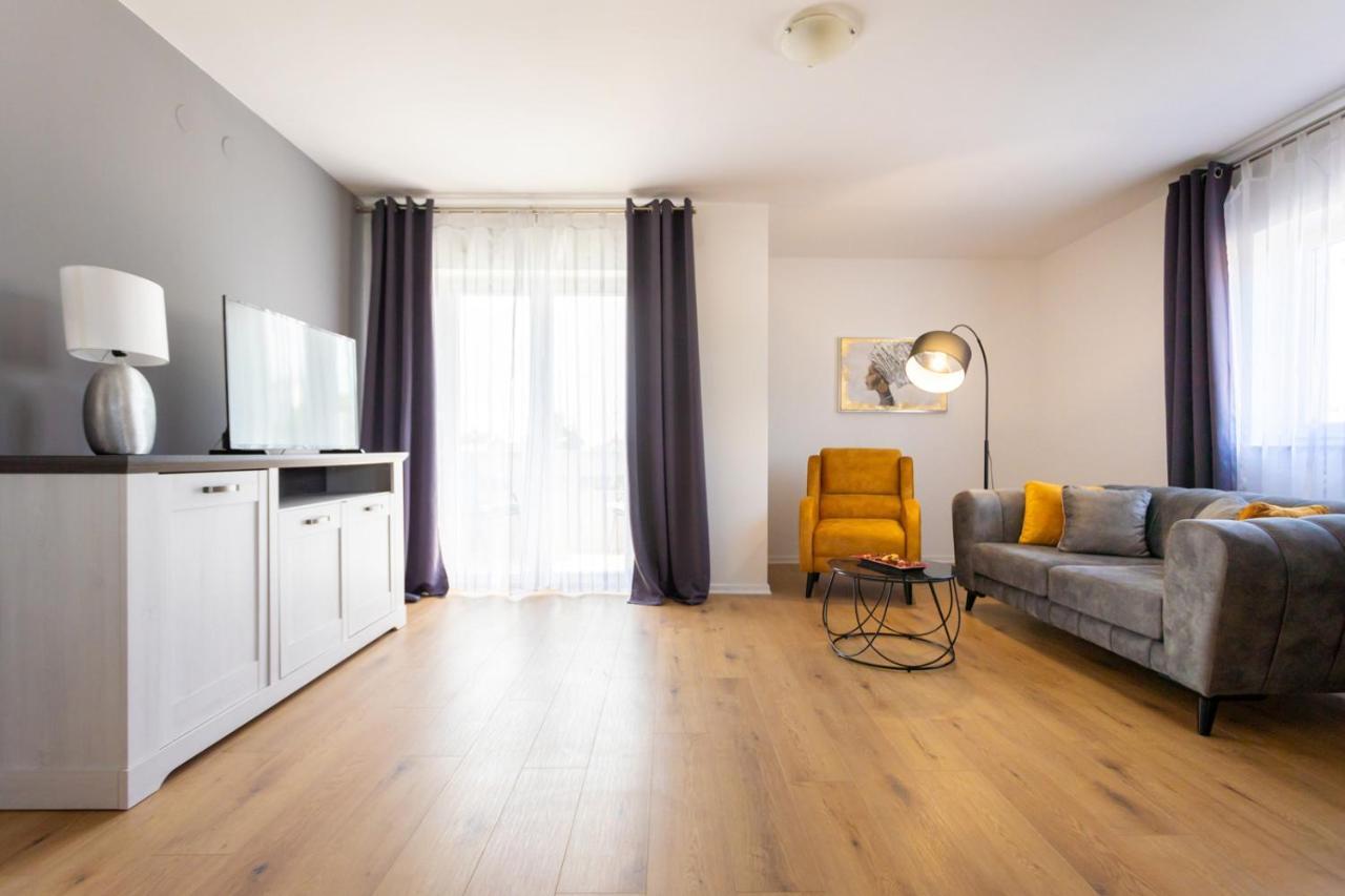 Apartment Demo Малинська Екстер'єр фото