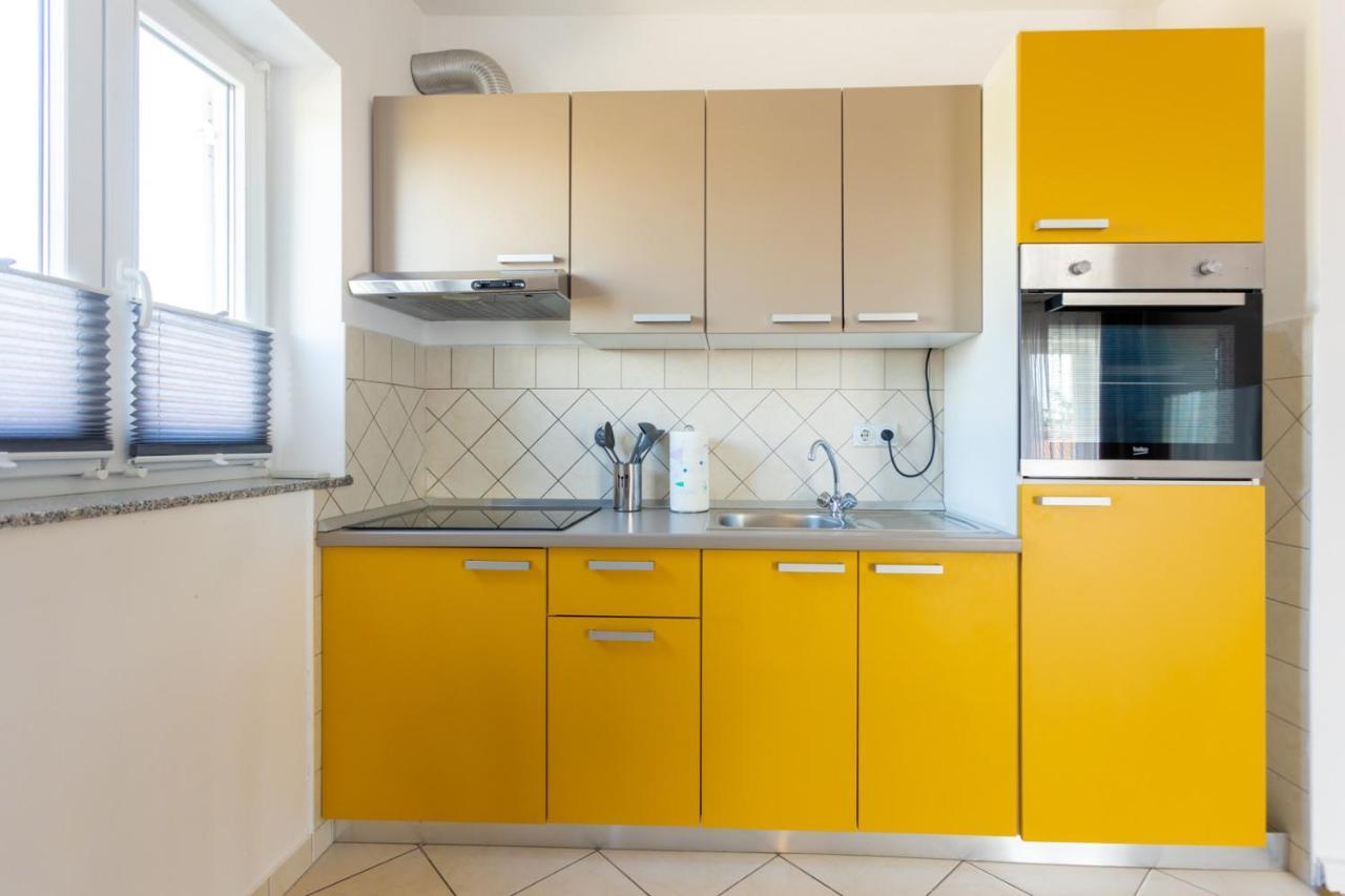 Apartment Demo Малинська Екстер'єр фото