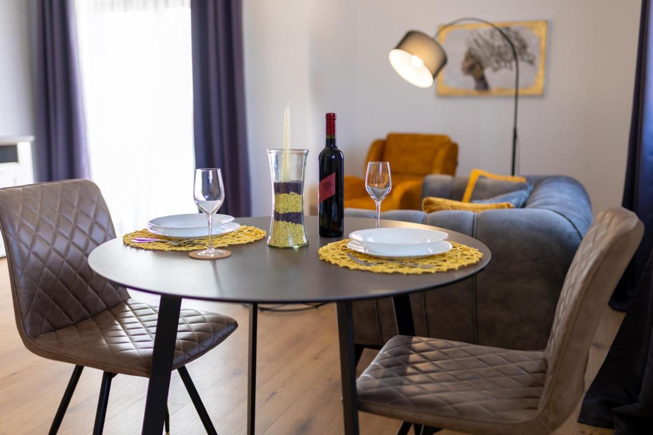 Apartment Demo Малинська Екстер'єр фото