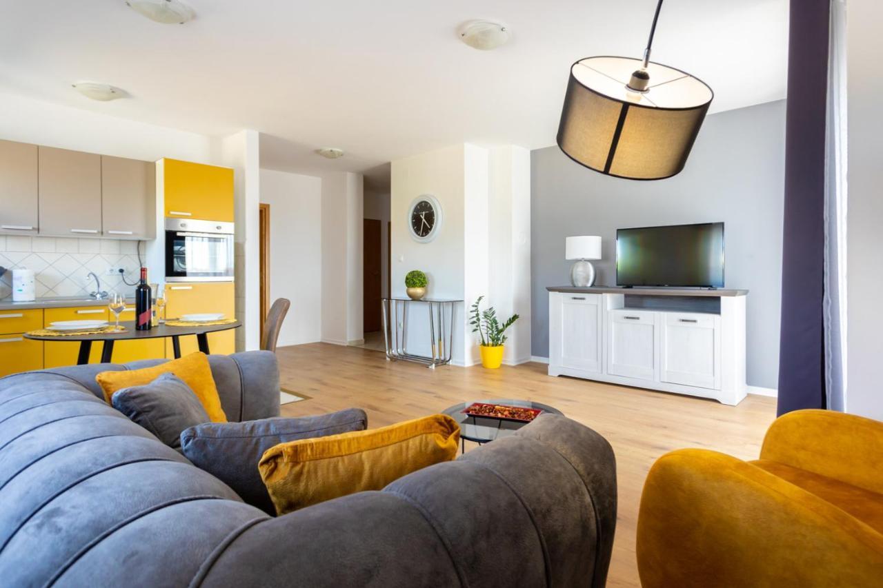 Apartment Demo Малинська Екстер'єр фото