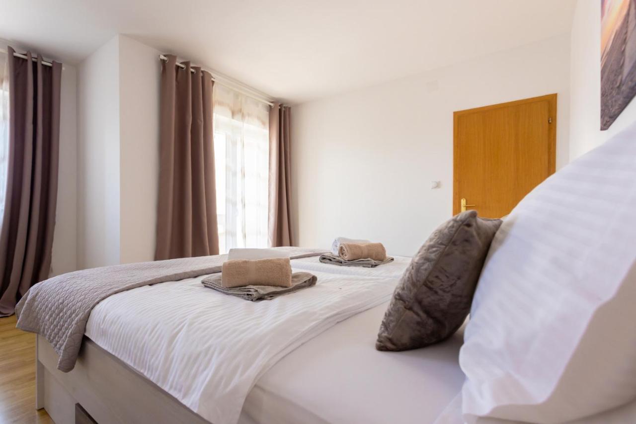 Apartment Demo Малинська Екстер'єр фото