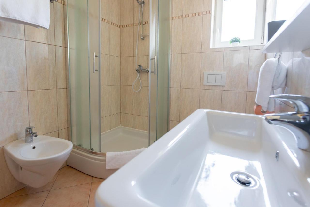 Apartment Demo Малинська Екстер'єр фото